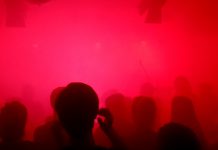 Enschede: Mögliche Neuinfektionen nach Clubnacht Wenn es nach der Regierung geht bleiben Clubs in Tschetschenien künftig leer (Foto: Presse)