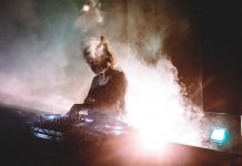 Violet: Die Reaktivierung der Kindheit als politische Waffe Violet (Credit: Shape Platform)