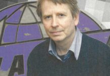 Steve Beckett: „Die Leute standen an der Bar und unterhielten sich. Dann kam der Bass.”