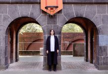 Dana Ruh: Angeln, Ambient-Yoga und Musik als Sprache Dana Ruh by Charlotte Thorstvedt