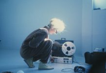 Sisters With Transistors: Doku jetzt kostenlos in der ARTE-Mediathek stellt eine der im film porträtierten künstlerinnen dar (Maryanne Amacher)