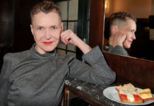 Meine Stadt: Electric Indigo über Wien Electric Indigo Meine Stadt Header by Bela Borsodi