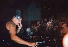 MCR-T: Abrissparty unter freiem Himmel MCR-T by Wesley Kate