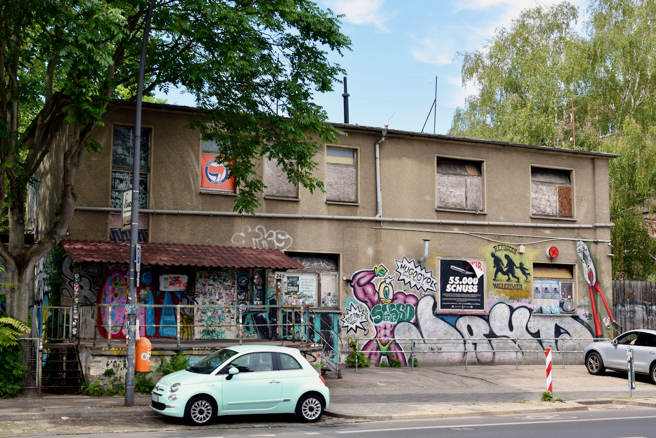 ://about blank: Berliner Club mit Hamas-Symbol besprüht