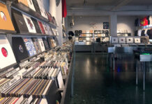 Kompakt: 500. Veröffentlichung als Compilation mit Fotobuch angekündigt Der Plattenladen Kompakt (Foto: Kompakt)