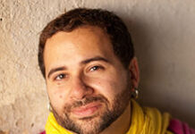 „Together, Somehow”: Neues Buch über das Tanzen in Technozusammenhängen