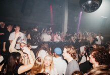 Großbritannien: Neues Gesetzesvorhaben soll Bars und Clubs unterstützen Eine Toy-Tonics-Party in London (Foto: Rebecca Slatter)