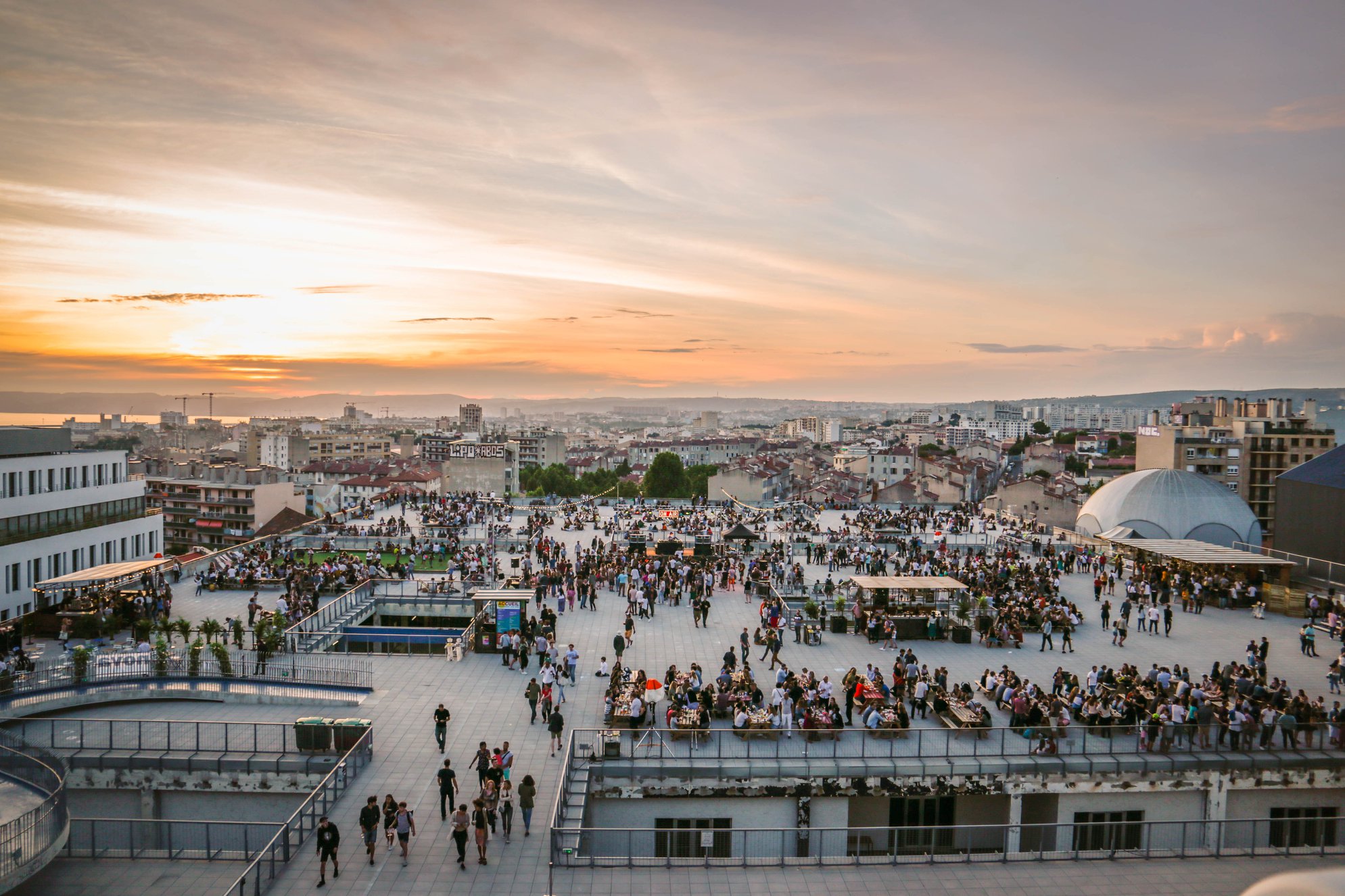 Le Bon Air 2024: Elektronische Festival-Ekstase in Marseille