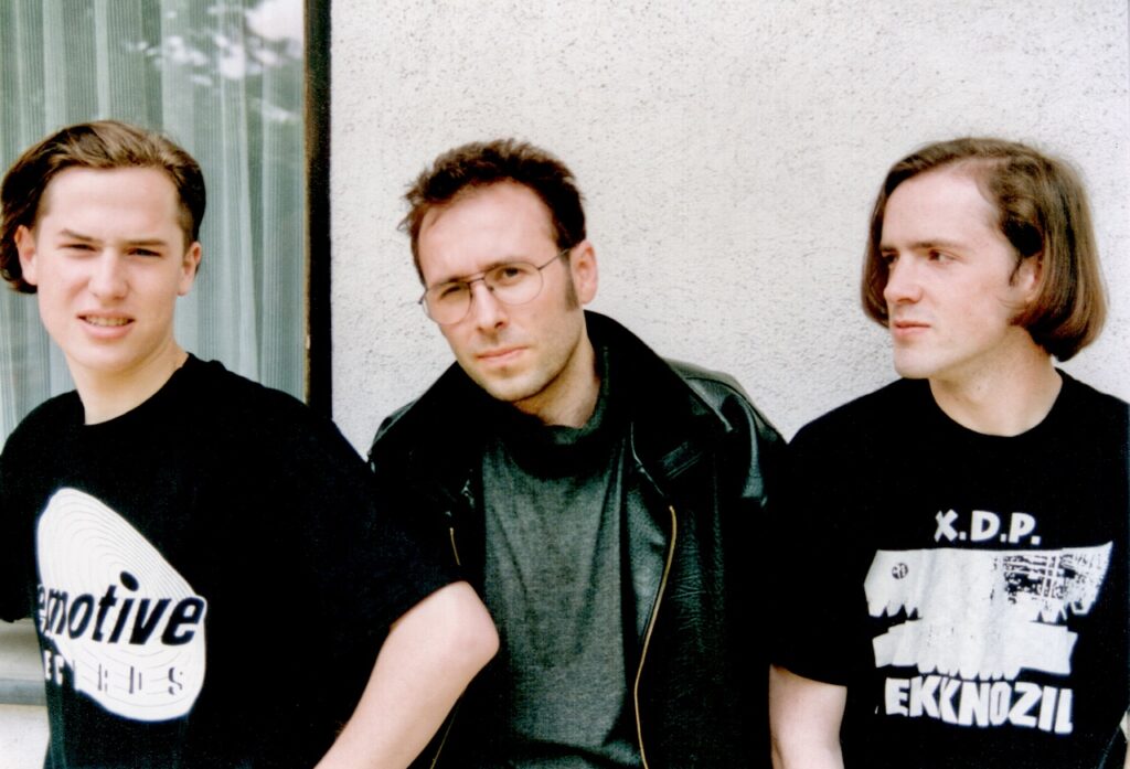 Thomas Gerlach/ DJ Tonka, Achim Szepanski und Thomas P. Heckmann im Jahr 1992 (Foto: Archiv Thomas Gerlach)