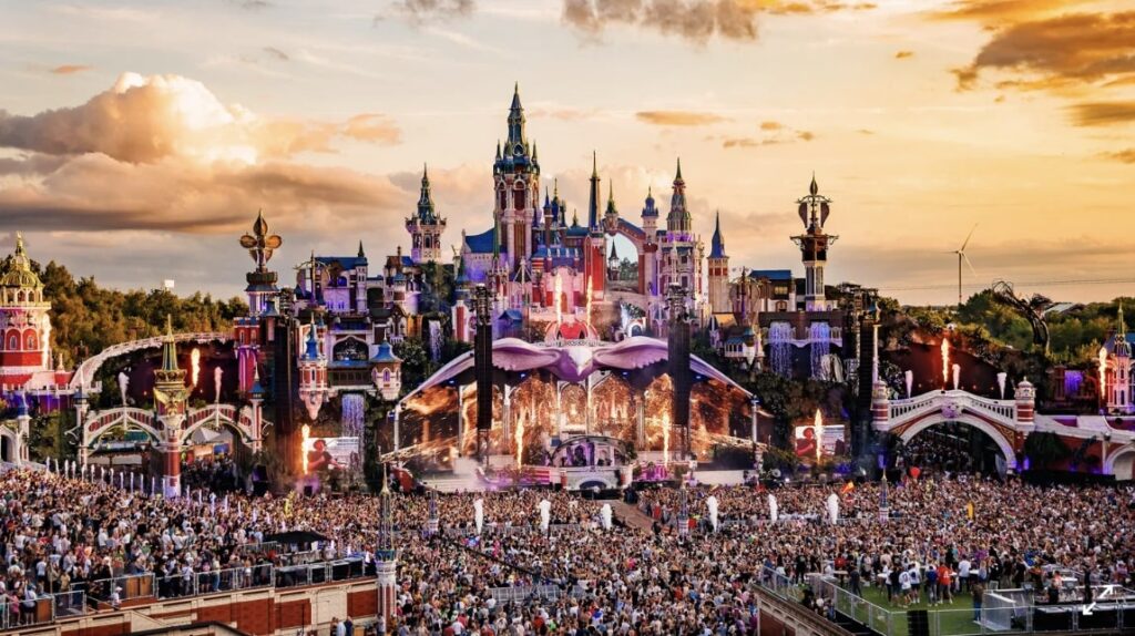 Die Hauptbühne des Tomorrowland 2023  (Foto: Tomorrowland)