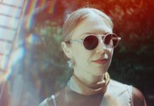 Ellen Dosch-Roeingh von Rave The Planet: „Ich liebe es, Ordnung ins Chaos zu bringen” Ellen Dosch-Roeingh (Foto: Tomasz Guildo)