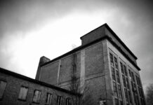 UKW Rostock: Club startet Spendenaufruf Der UKW Club in Rostock befindet sich in einem ehemaligen Kraftwerk (Foto: UKW, Facebook)