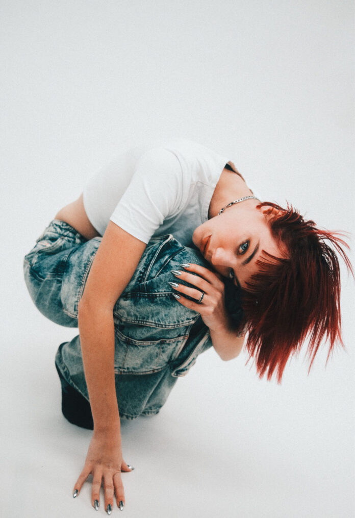 Estella Boersma by Press