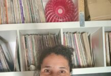 Mein Plattenschrank: rRoxymore rRoxymore vor ihrem – inzwischen reduzierten – Plattenschrank