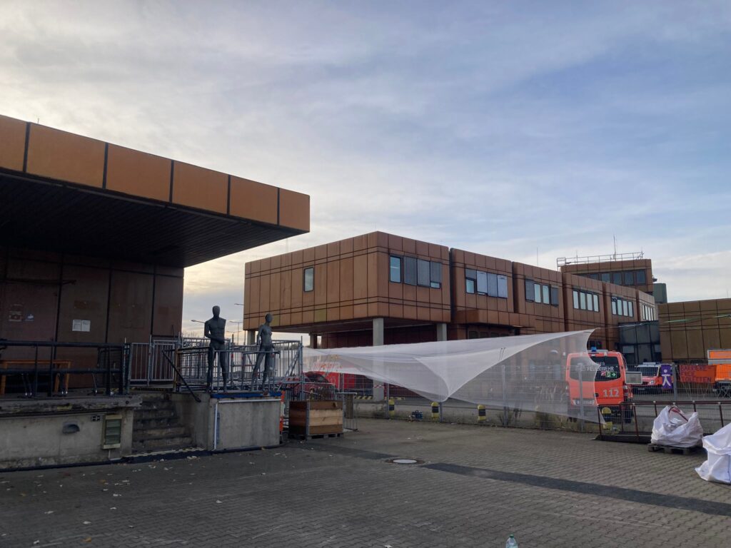 Die ehemalige Frachtkantine (Foto: Jakob Senger)