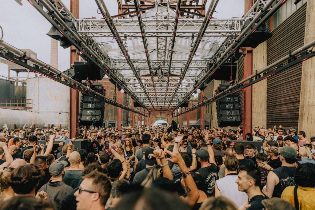 Die Crowd auf dem Stone Techno Festival 2025 (Foto: Sander van der Ven)