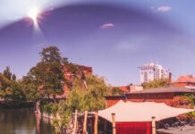 Schallschutz bei Clubs und Festivals: Bund stellt drei Millionen Euro bereit Der Club der Visionäre auf der Berliner Lohmühle hat immer wieder mit Lärmbeschwerden zu kämpfen (Foto: Club der Visionäre)