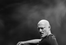 Paul Kalkbrenner: Open-Air in Hamburg steht auf der Kippe Paul Kalkbrenner bei einem Auftritt im September 2025 in Spanien (Foto: Instagram/iampaulkalkbrenner)