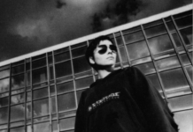 Sabotage: Buch über Rave-Gear-Marke veröffentlicht Meret Becker in Sabotage-Hoodie (Foto: Marcus Bassler/snowden.de)