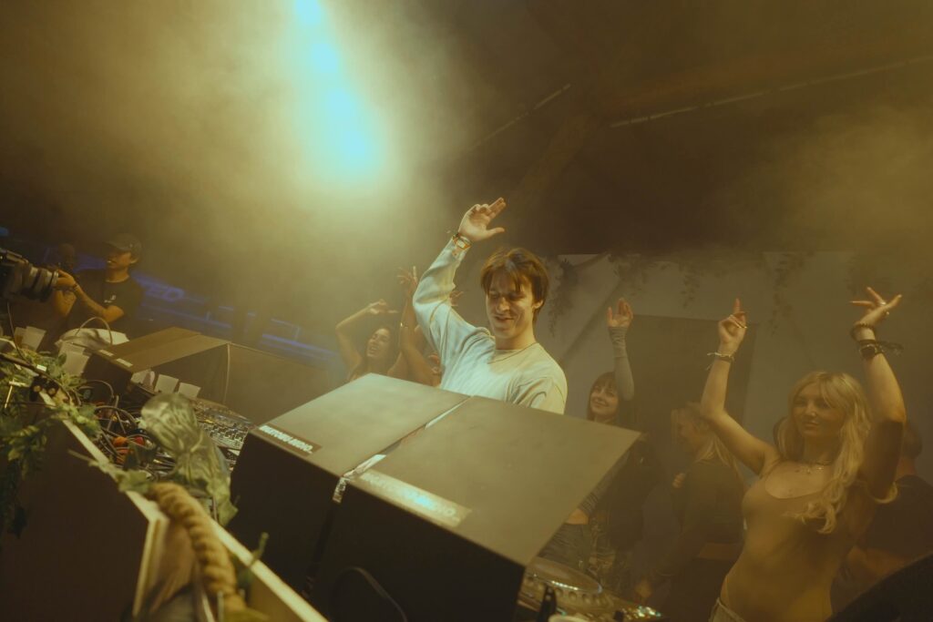 fhainest: „Aufwand und Nutzen passen bei einem Festival besser zusammen als im Club”