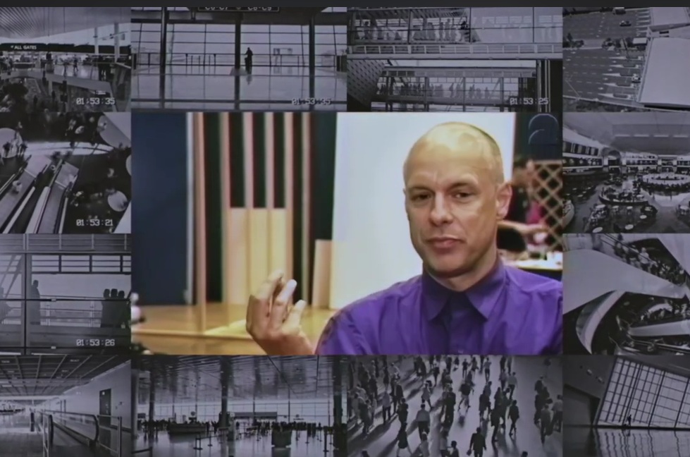 Brian Eno erklärt seinen künstlerischen Ansatz für „Ambient 1: Music for Airports” (Screenshot: ARTE.tv/Youtube)