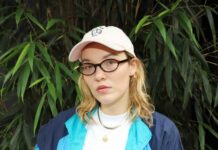 Rike van Kleef über Sexismus in der Musikindustrie: „Viele Männer sind nicht gewillt, sich Kritik anzuhören” Rike van Kleef hat das Buch „Billige Plätze” geschrieben. (Foto: Lou Trajano)