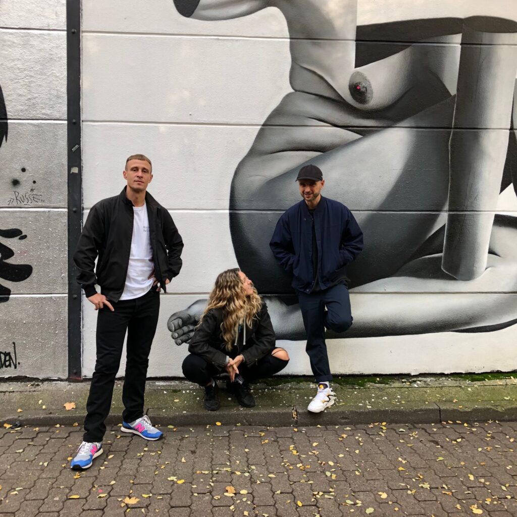 Nadge, Darwin und Esposito nach einer Ausgabe von REEF (2018)