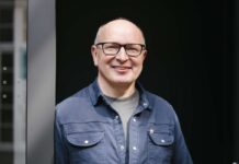 Native Instruments: Berliner Musiksoftware-Firma ist insolvent Auf Native-Instruments-CEO Nick Williams kommt es nun an: Wenn er keine:n Kapitalgeber:in findet, ist die Berliner Firma in absehbarer Zeit Geschichte (Foto: Native Instruments)