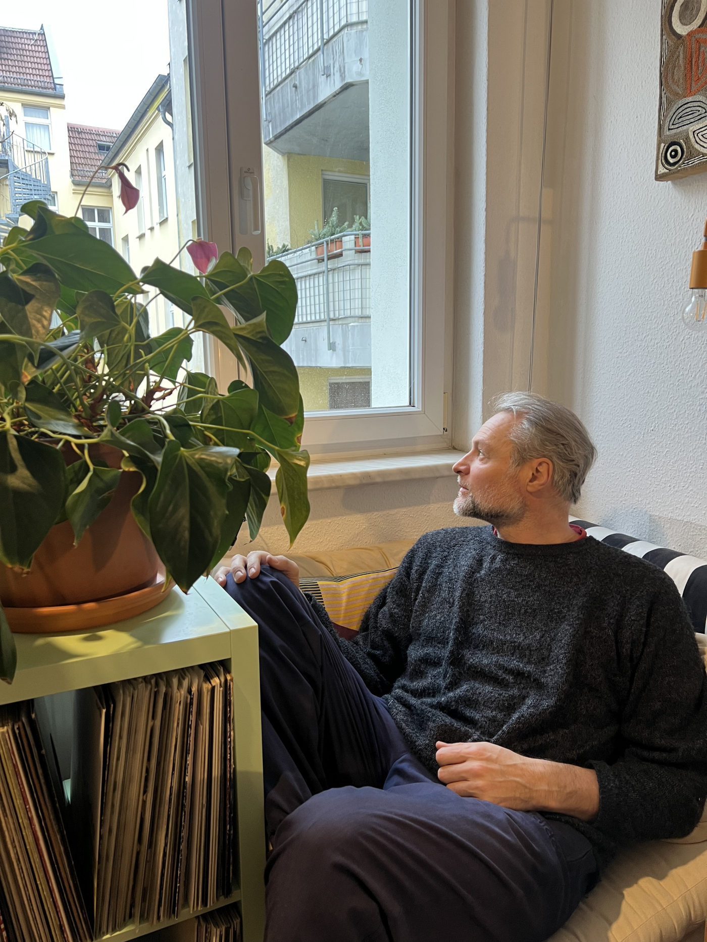 Dynamo Dreesen bei sich im Heim-Studio (Foto: Michael Sarvi)