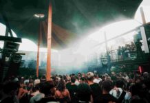 Watergate zum Start der Open-Air-Saison: „Die Leute wollten es, das Personal wollte es, die Stadt Berlin wollte es auch” Das Watergate-Open-Air im SAGE Beach (Foto: Jarik Eberwein)