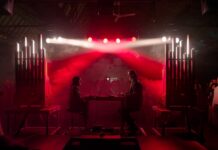 Das Blaue Rauschen in NRW: Festival macht Klang als Bewegung zwischen Körpern, Technologie und Raum erfahrbar Marion Wörle und Maciej Śledziecki bilden das interdisziplinäre Duo gamut inc, das innovatives Musiktheater und Maschinenmusik mit einer kritischen Auseinandersetzung mit Technologien verbindet (Foto: Udo Siegfried)