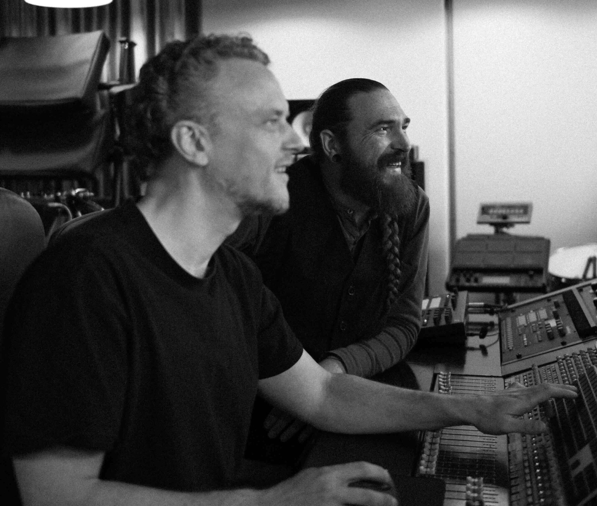 Vril und Rødhåd im Studio