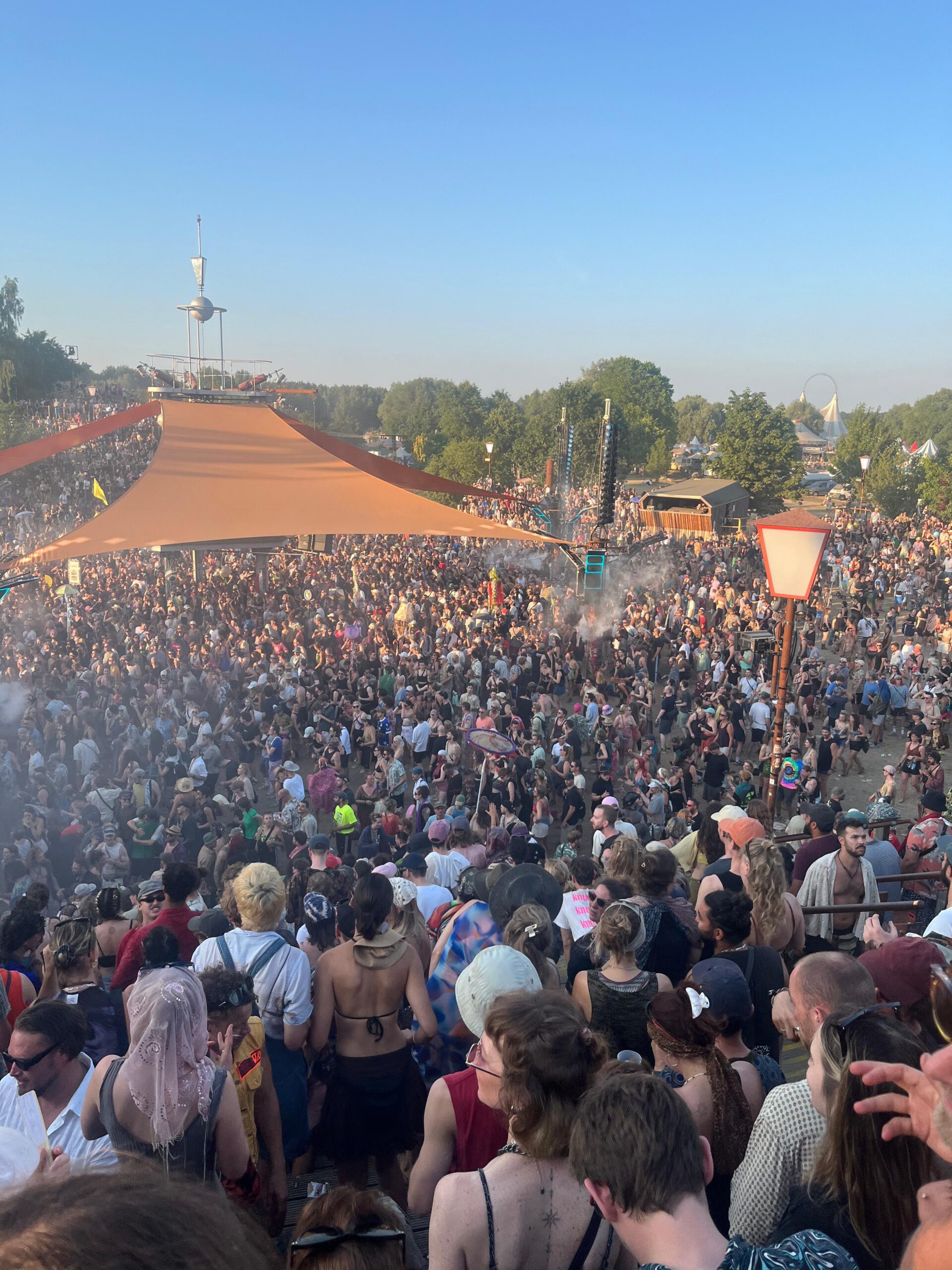 Fusion 2026: Festival beendet sich trotz Hitze und Brandvorfälle ohne größere Zwischenfälle