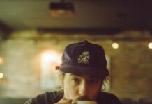 GROOVE Podcast 519 – Demuja Der österreichische Produzent Demuja trinkt Kaffee und mischt den GROOVE Podcast 519