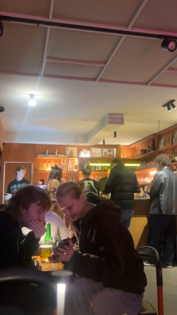 Das Draugų Vardai ist ein von Artists geführter Underground-Club und Kulturraum, der elektronische Musik, Vinyl-Sessions und Kunst mit einem maßgeschneiderten Soundsystem verbindet.(Foto: Hanna Nawrocka)