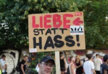 Nach Anschlag auf CSD: Feier-Demo „Zug der Liebe” abgesagt